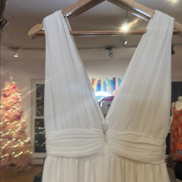 Lulu’s Heavenly Hues flowy White front+ back deep v  Maxi Dress NWT Size M - Picture 10 of 14